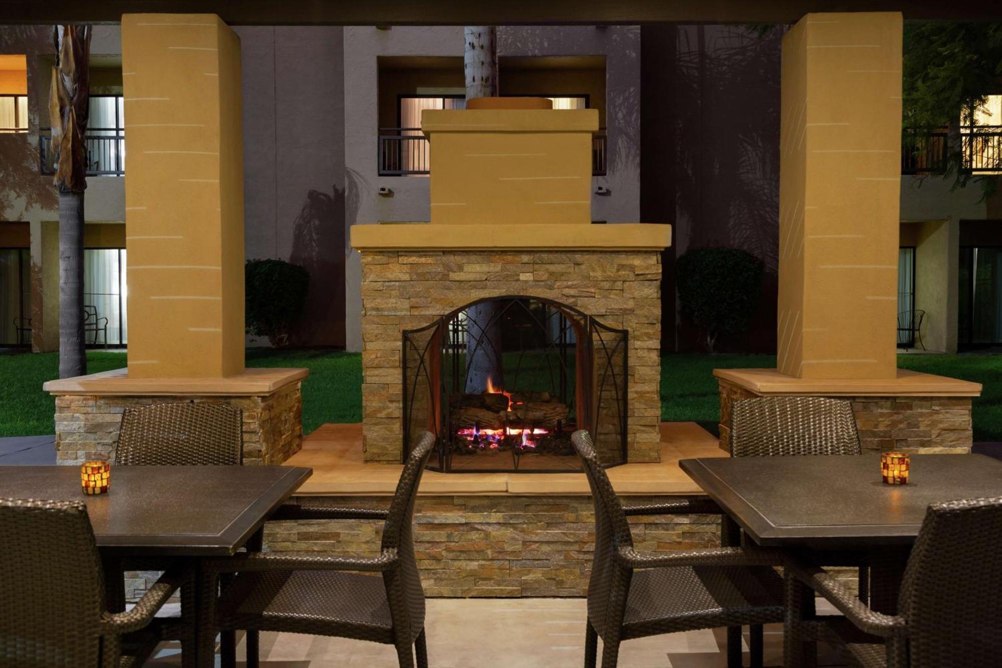Embassy Suites By Hilton Phoenix Tempe Εξωτερικό φωτογραφία